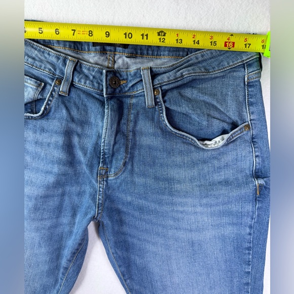 Guess Men's Straight Blue Jeans - Picture 9 of 11